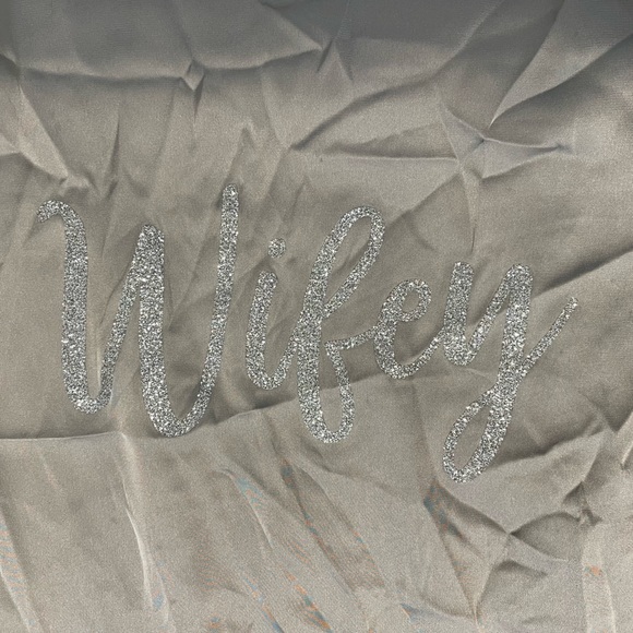 Satin robe wifey - Picture 2 of 4